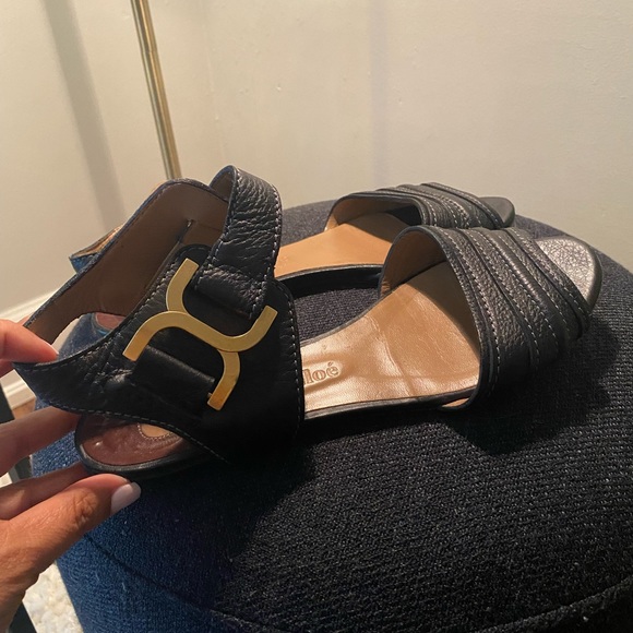 Chloe Shoes - CHLOE Black Leather Ankle Buckle Sandals